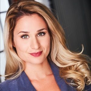 Meet your Posher, Rebecca